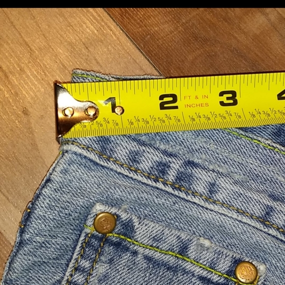 Cruel Girl - Picture 5 of 5